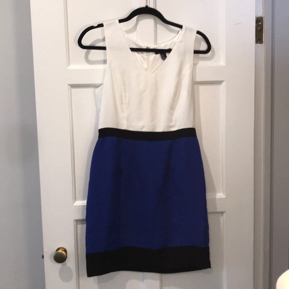 Lightweight comfortable dress